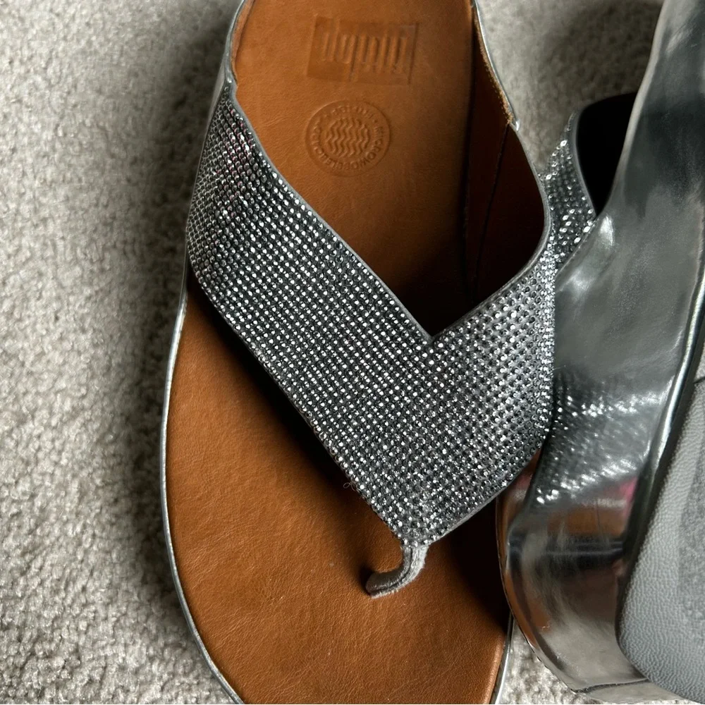 Fitflip Silver Rhinestone Wedge Thong Sandal - Women Size 6 - Picture 8 of 11